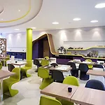 Adagio Aparthotel 4*
