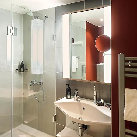 Adagio Aparthotel 4*