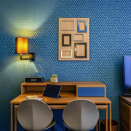 Adagio Aparthotel 4*