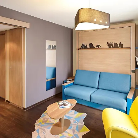 Adagio Aparthotel 4*