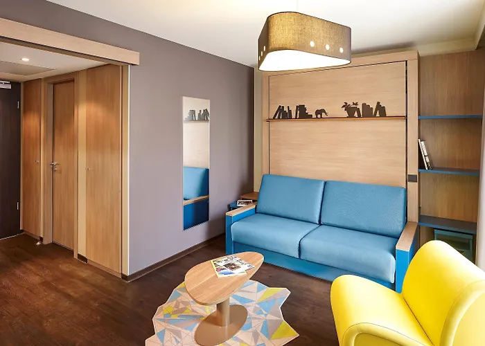 Adagio Aparthotel 4*