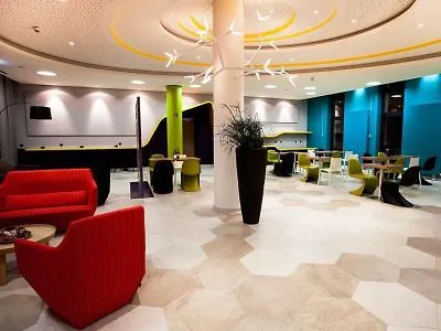 科隆市阿德吉奥公寓式酒店